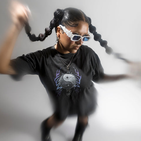 MANIFEST SUNGLASSES - Selenite Blue